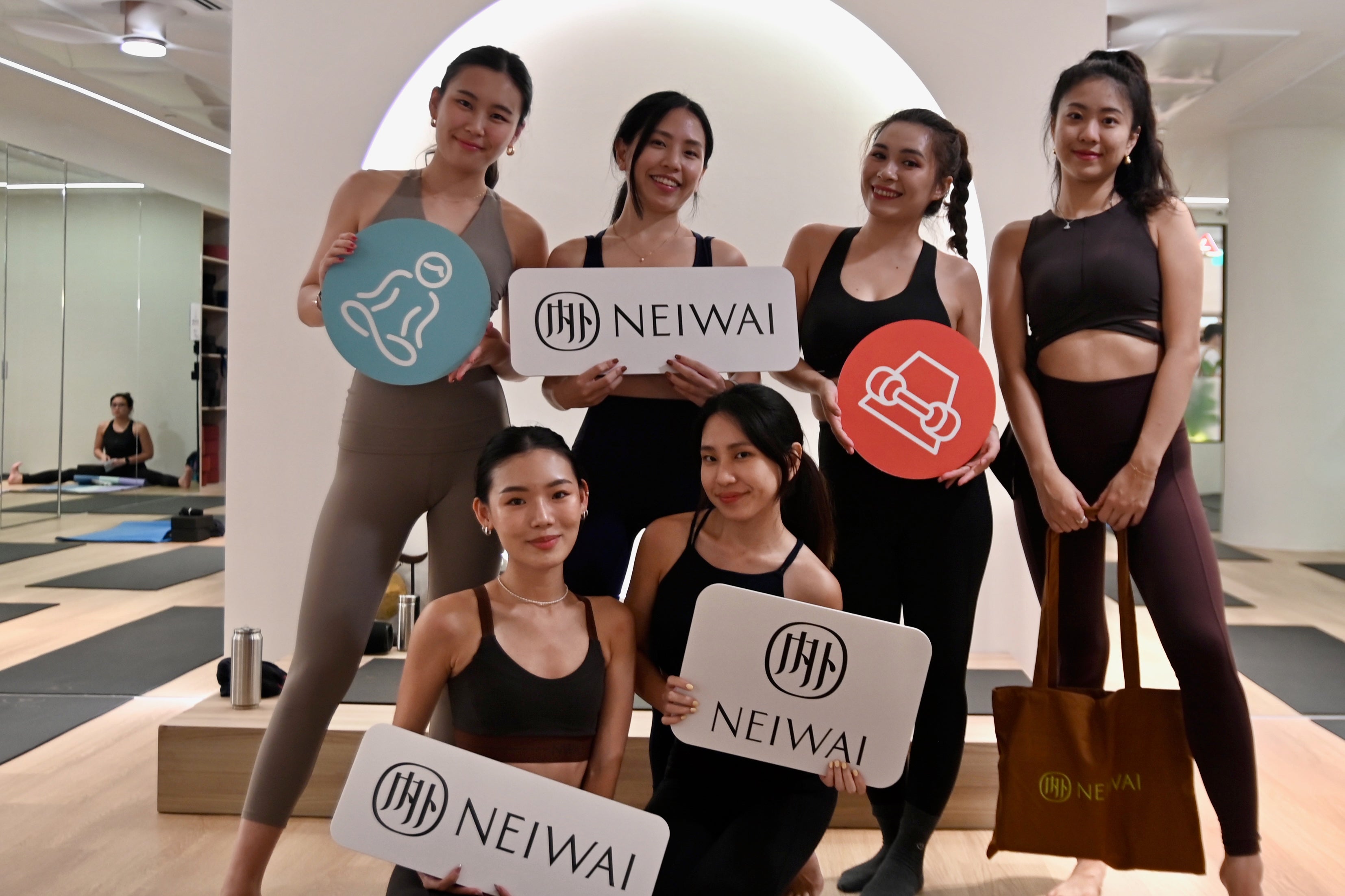 influencers participating the neiwai event